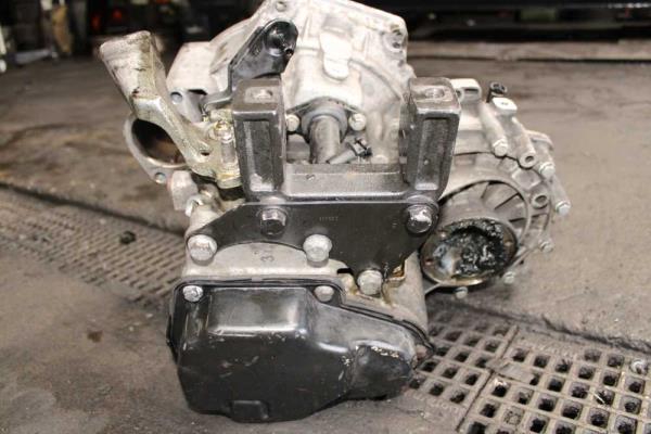 BOITE DE VITESSE MANUELLE VAG - Vue 3